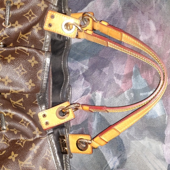 LOUIS VUITTON Monogram Irene Hand Bag - Picture 11 of 17